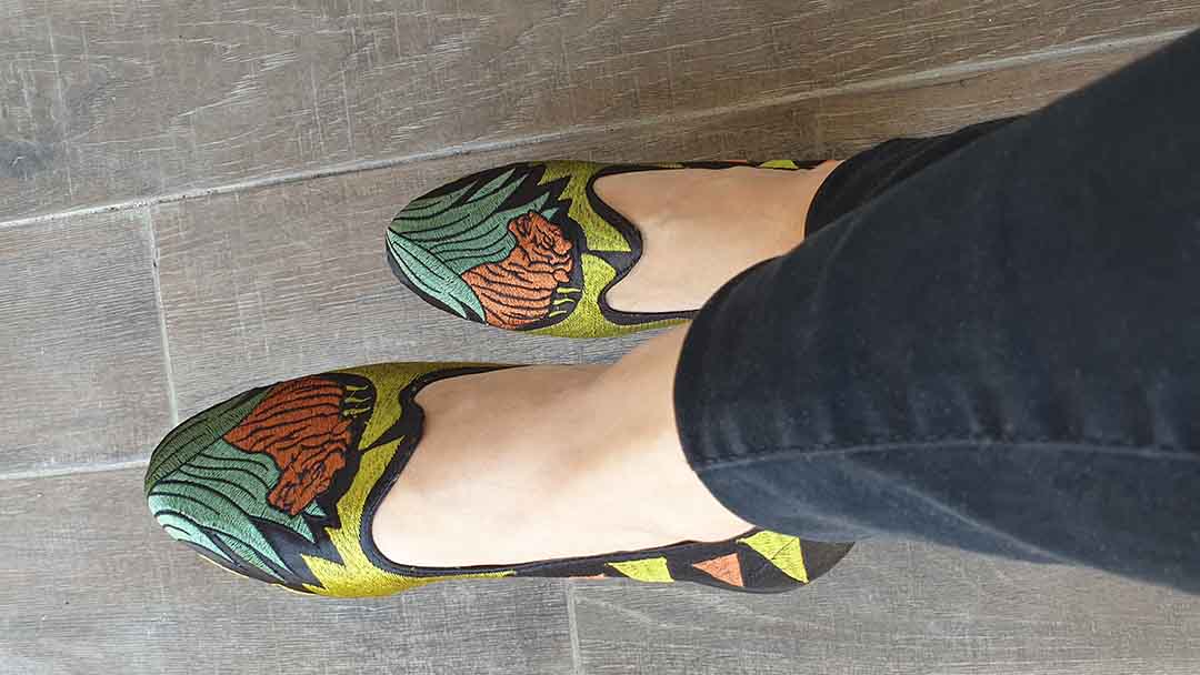 zapatos-slipper-mujer-dalmatanes-bordados-calzado-originales-tigre