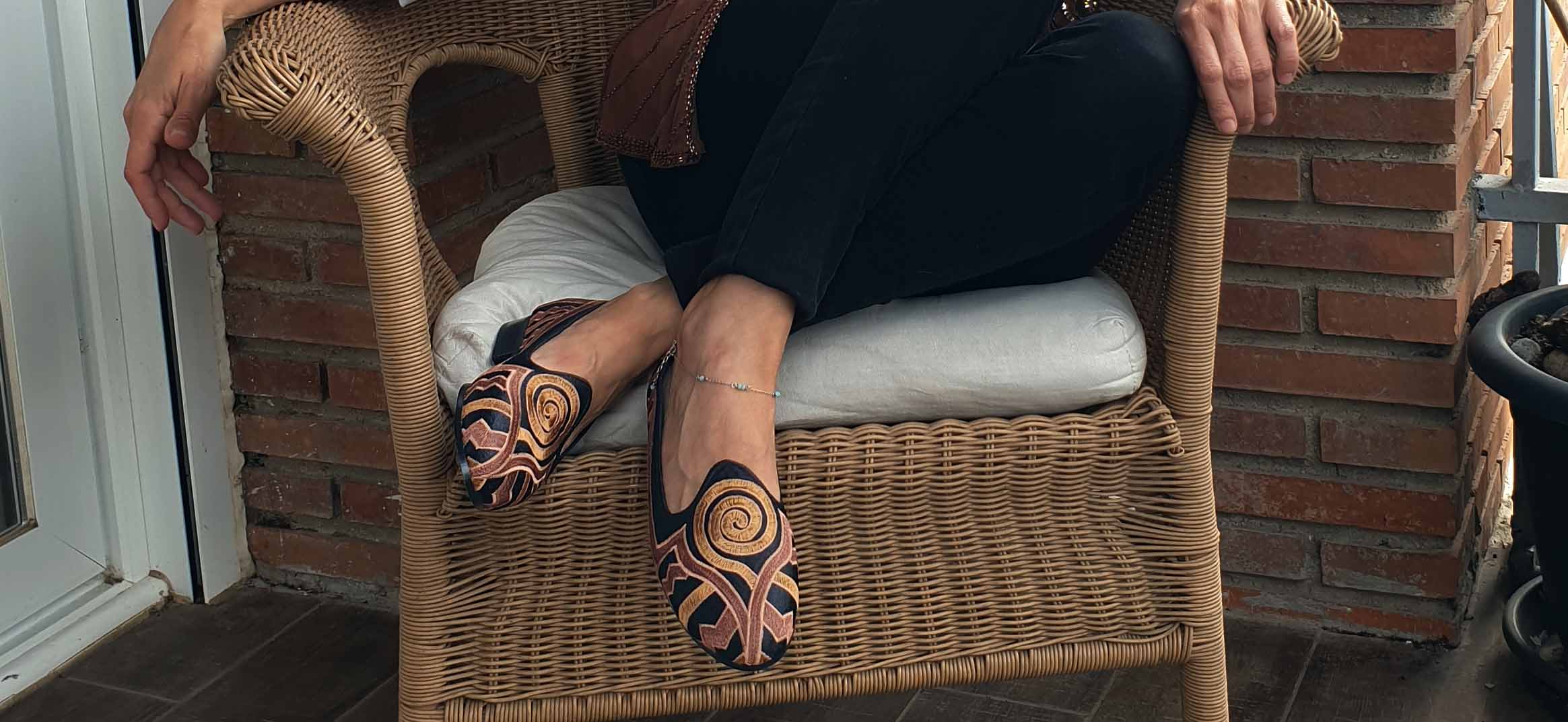 zapatos-bordados-mujer-slipper-planos-dalmatan