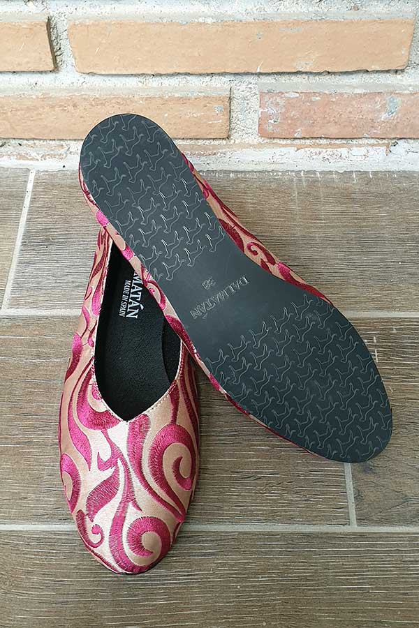 bailarina-bordada-zapatos-calzado-rosa-beige-dalmatan-zapatos dalmatán