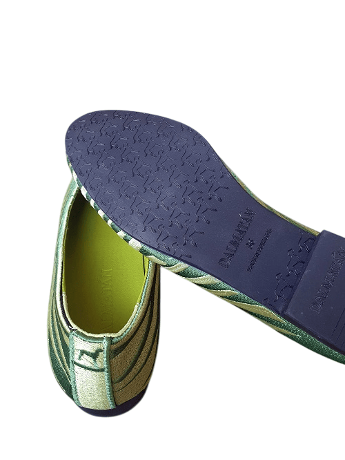 bailarina-bordada-zapatos-dalmatan-planos-mujer
