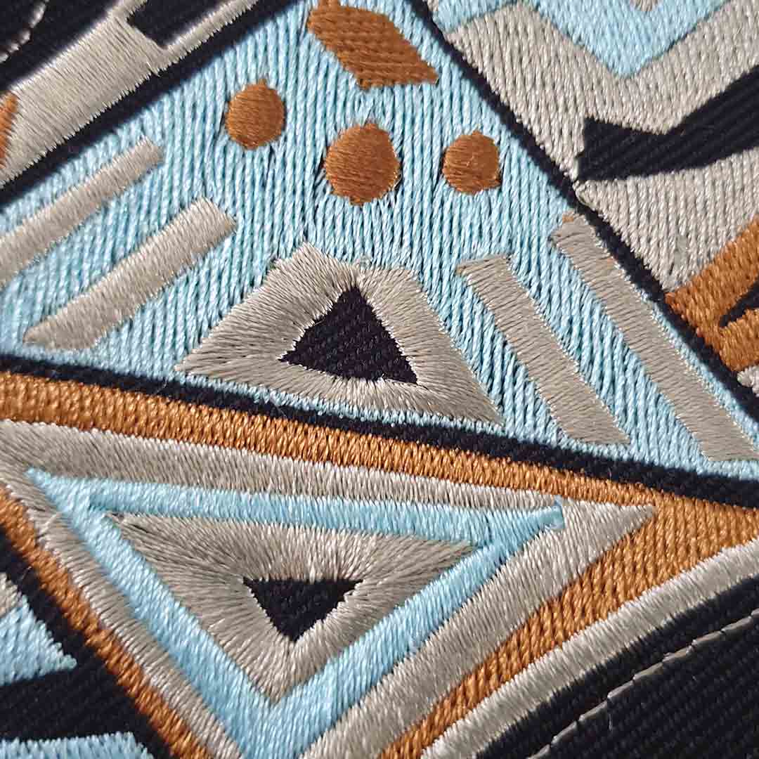 detalle-bordado-zapatos-plano-mujer-dalmatan