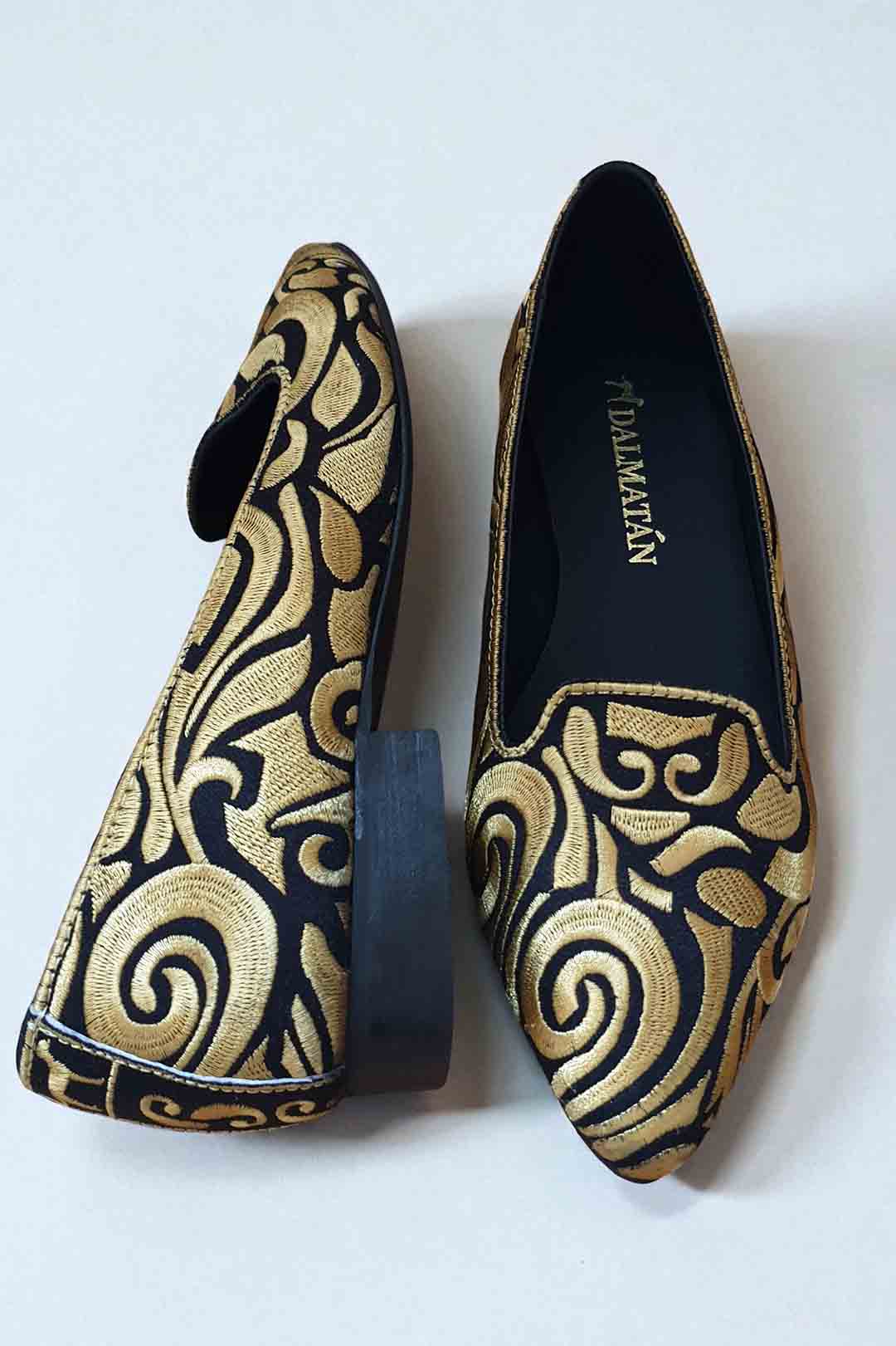 milan_embroidered_shoes_calzado_made_spain_77c4654c