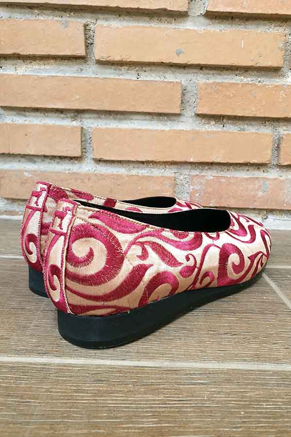 zapatos-bordados-mujer-dalmatanes-planos-zapatos dalmatán