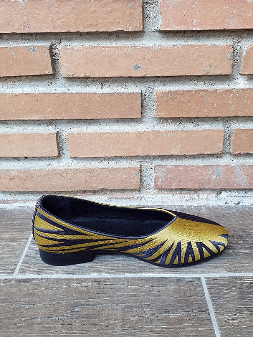 zapatos-dalmatan-dalmata-perro-bordado-mujer-original-gris-dorado