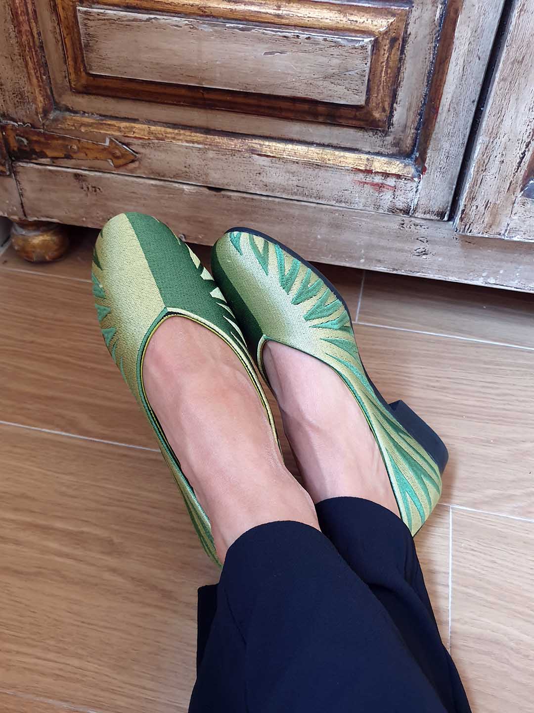 zapatos bailarina bordados dalmatán exclusividad verde