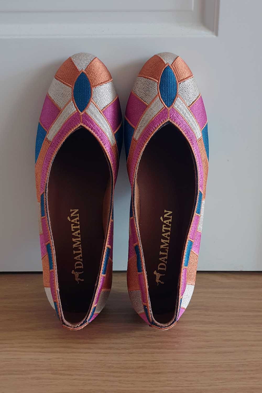 zapatos-dalmatan-petra-rosa-bordados-zapatos-mujer-bailarinas