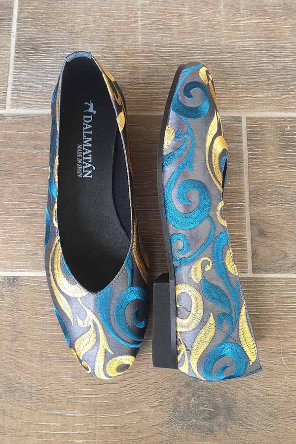 bailarinas-bordadas-zapatos-mujer-dalmatan-zapatos dalmatán