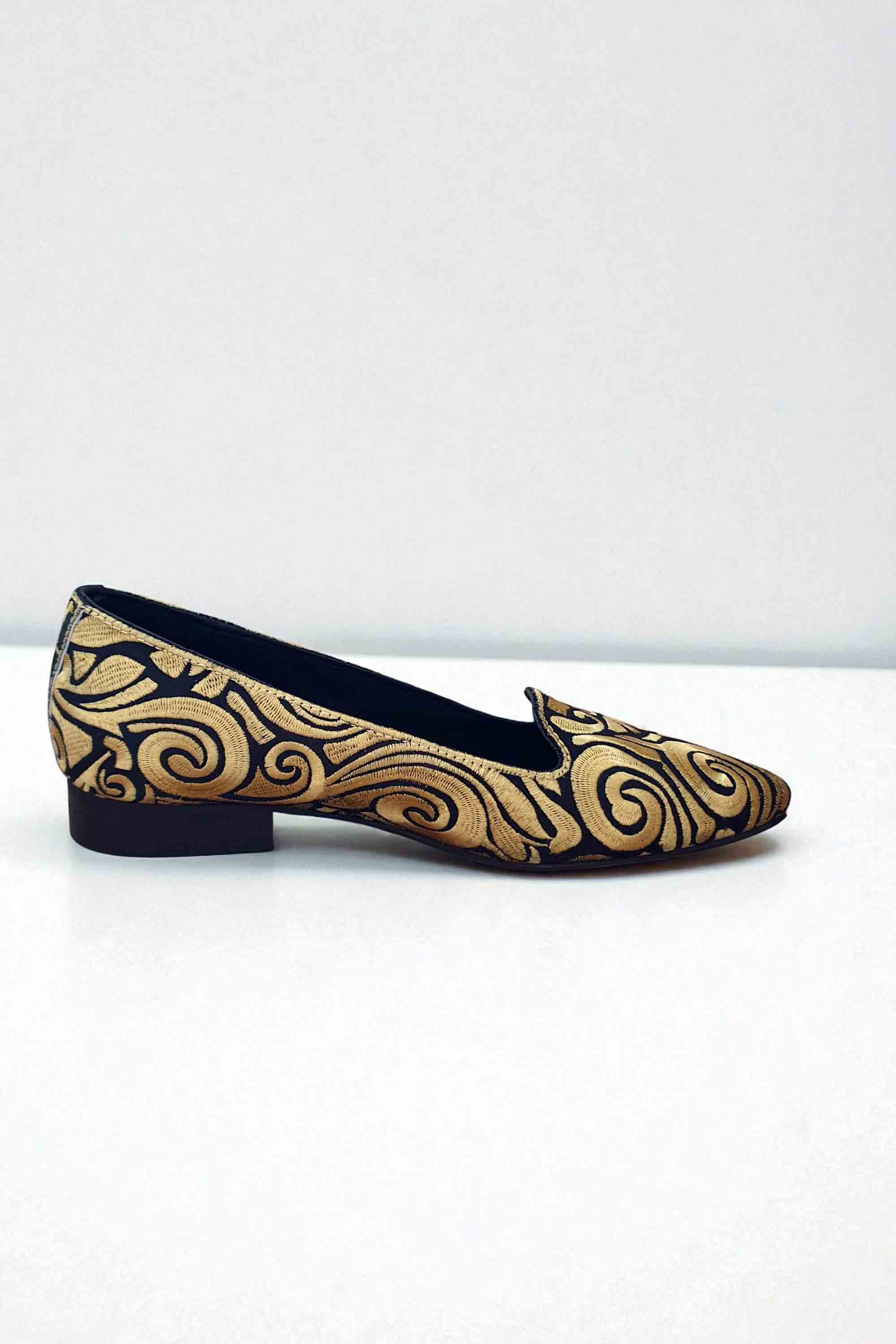 Milan_zapato_bordado_embroidered_shoes_women