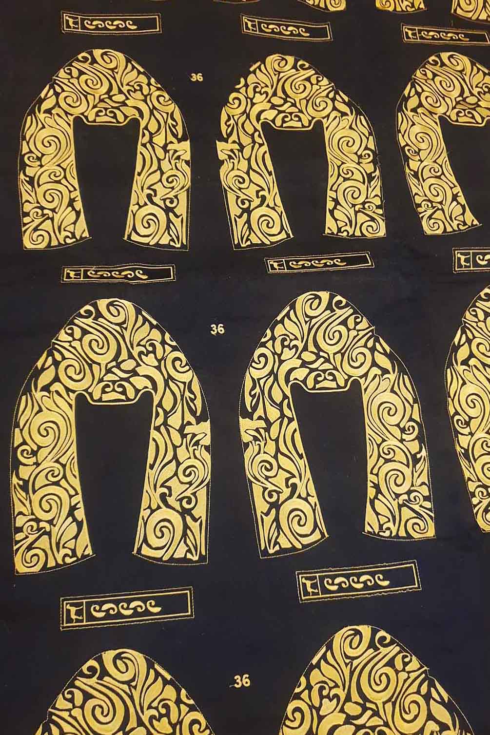 Milan_zapato_bordado_oro_dalmatan_comodidad