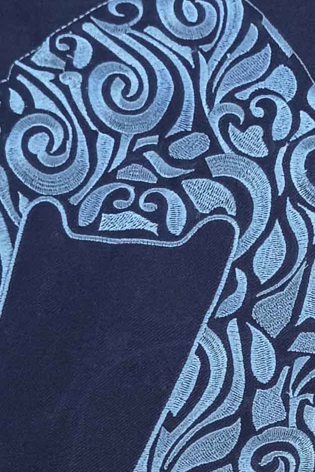 dalmatan_bordado_azul_detalle_hilo_zapatos_mujer_bailarinas
