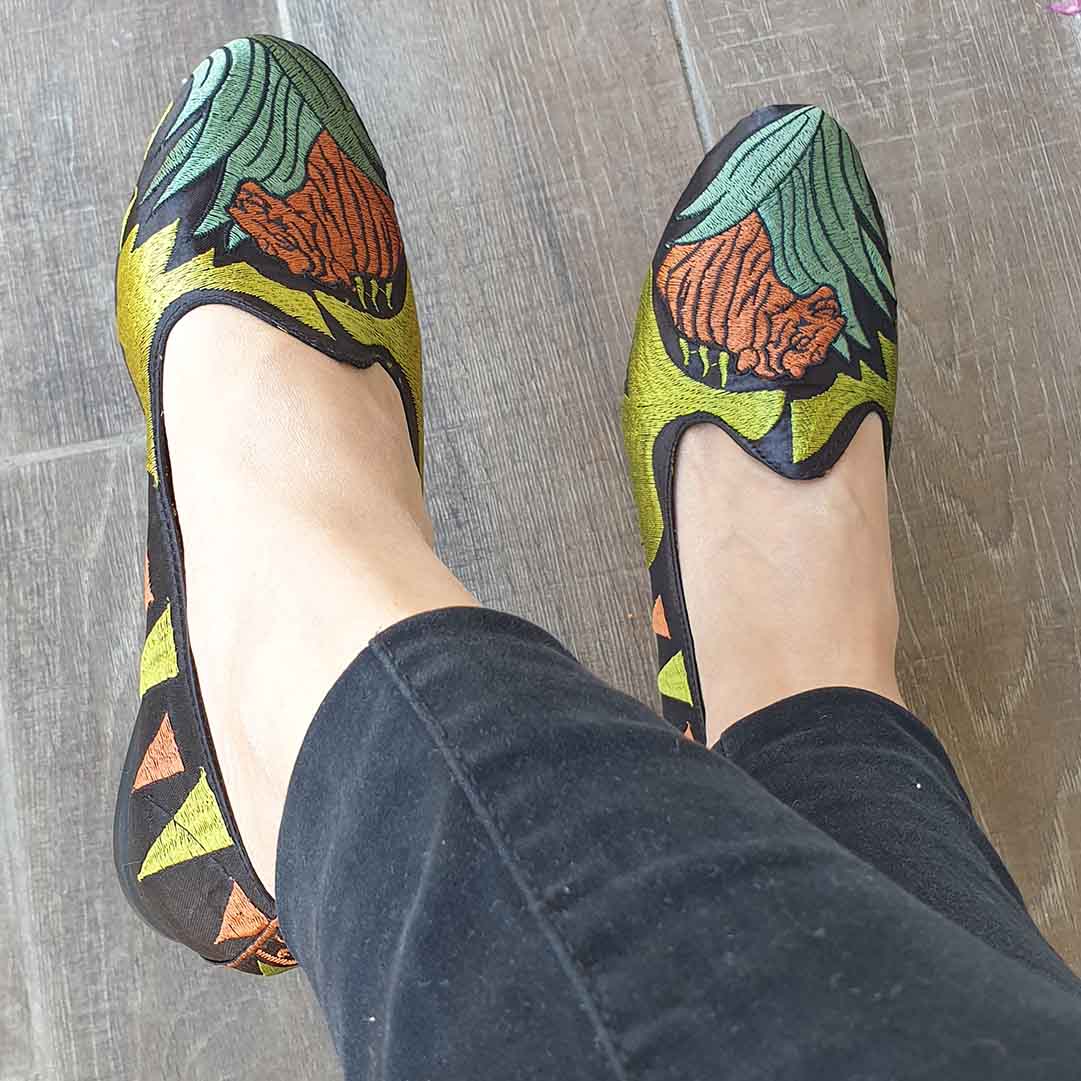 zapatos-bordados-mujer-tigre-dalmatanes