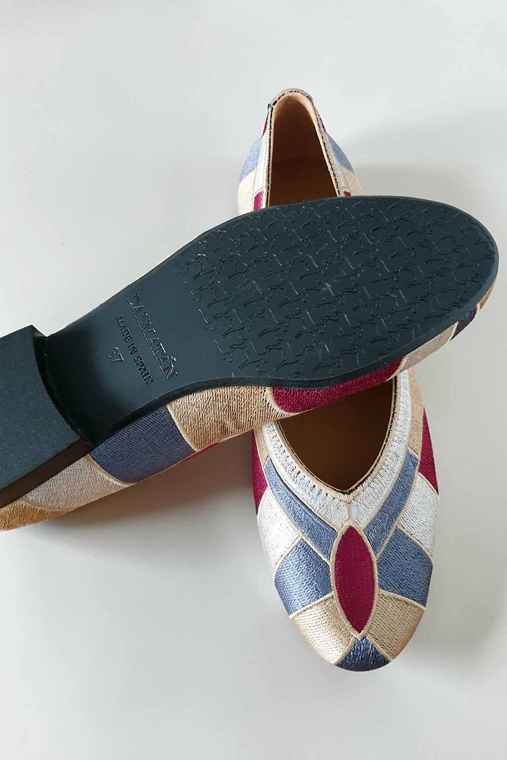zapatos-mujer-bordados-dalmatan-elegantes-boda-fiesta-planos-dorado-granate