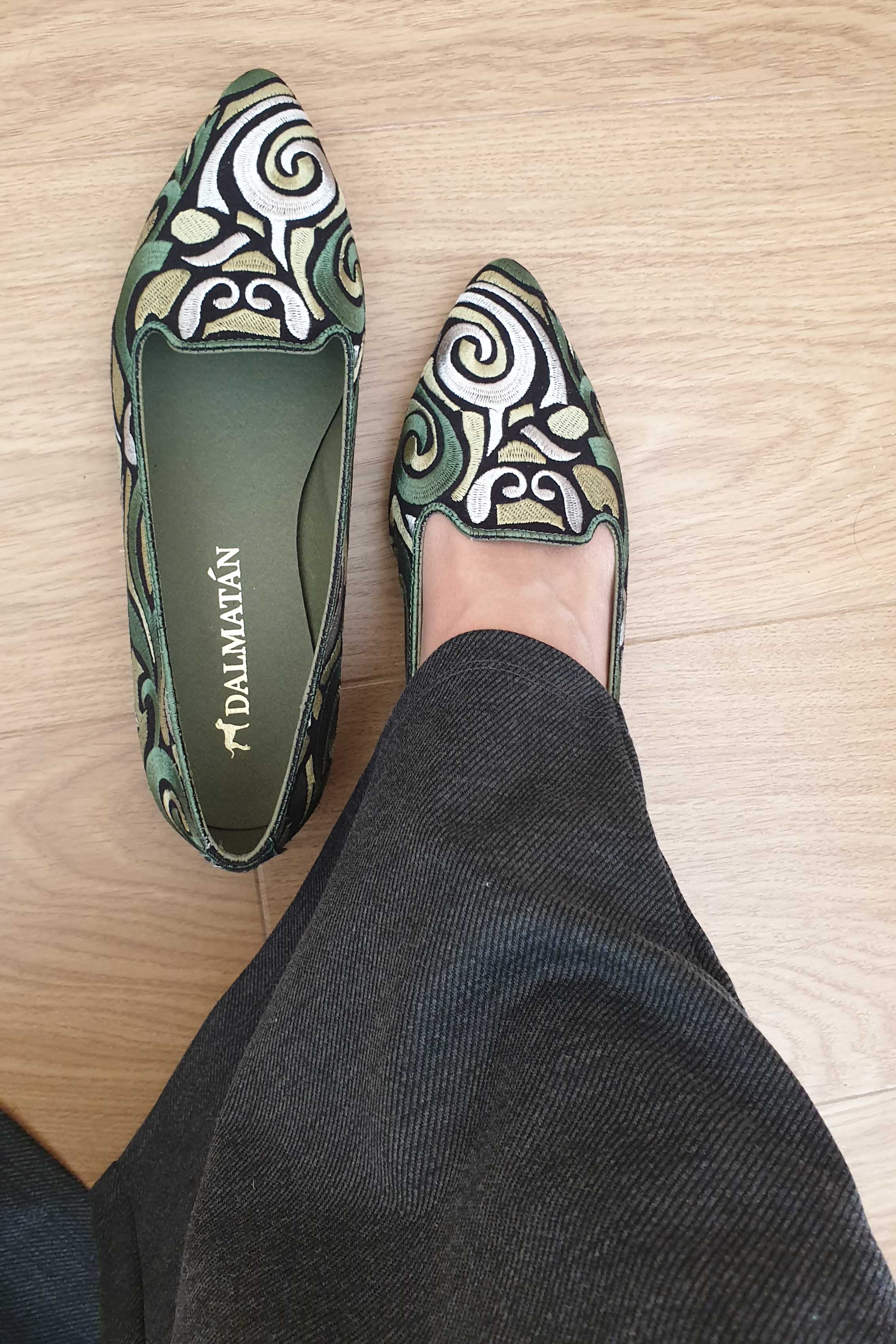 zapatos_bordados_dalmatan_verdes_milan